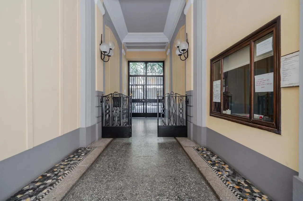 Lovely Apartment In Milano-Porta Romana W/ Balcony 0*, 米兰 意大利