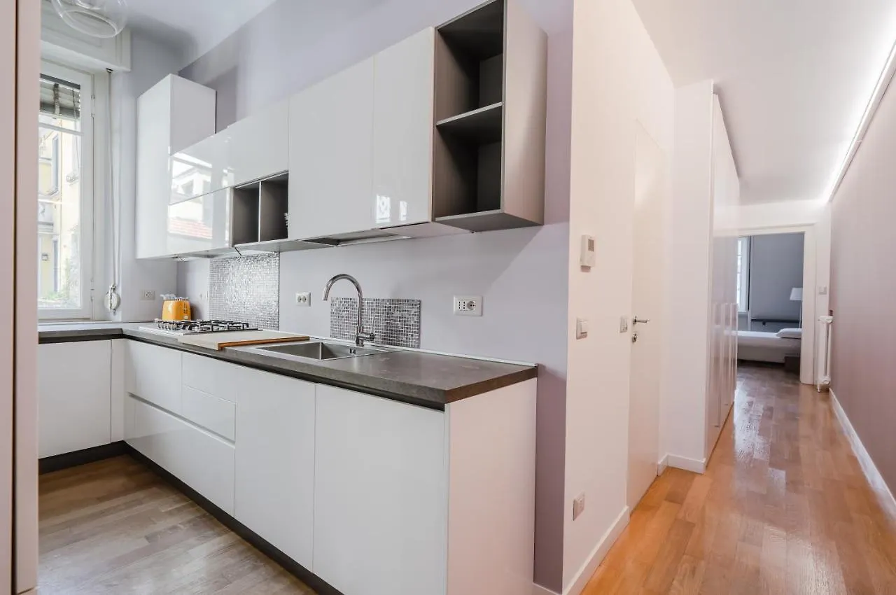 Lovely Apartment In Milano-Porta Romana W/ Balcony 米兰