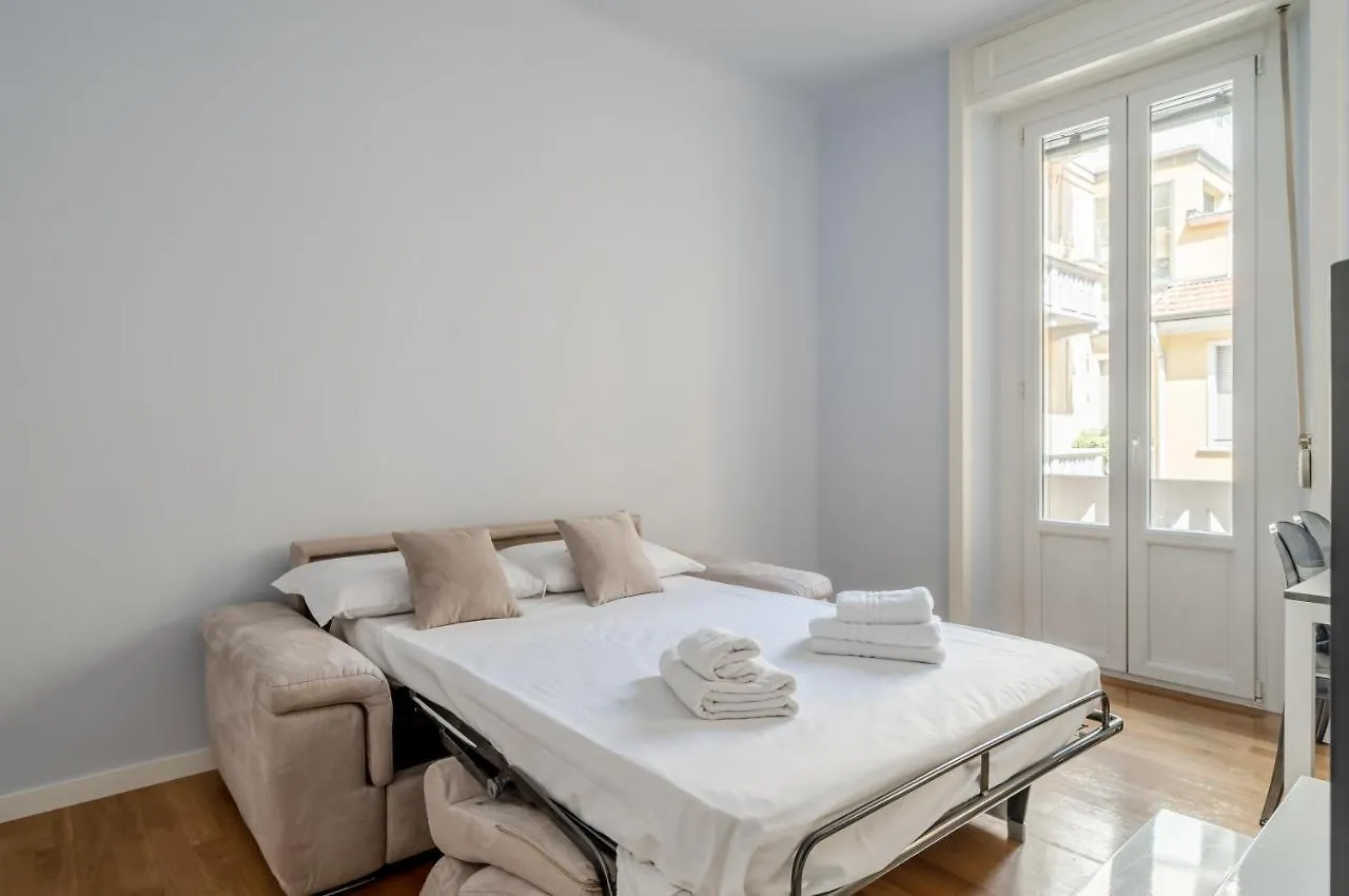 Lovely Apartment In Milano-Porta Romana W/ Balcony